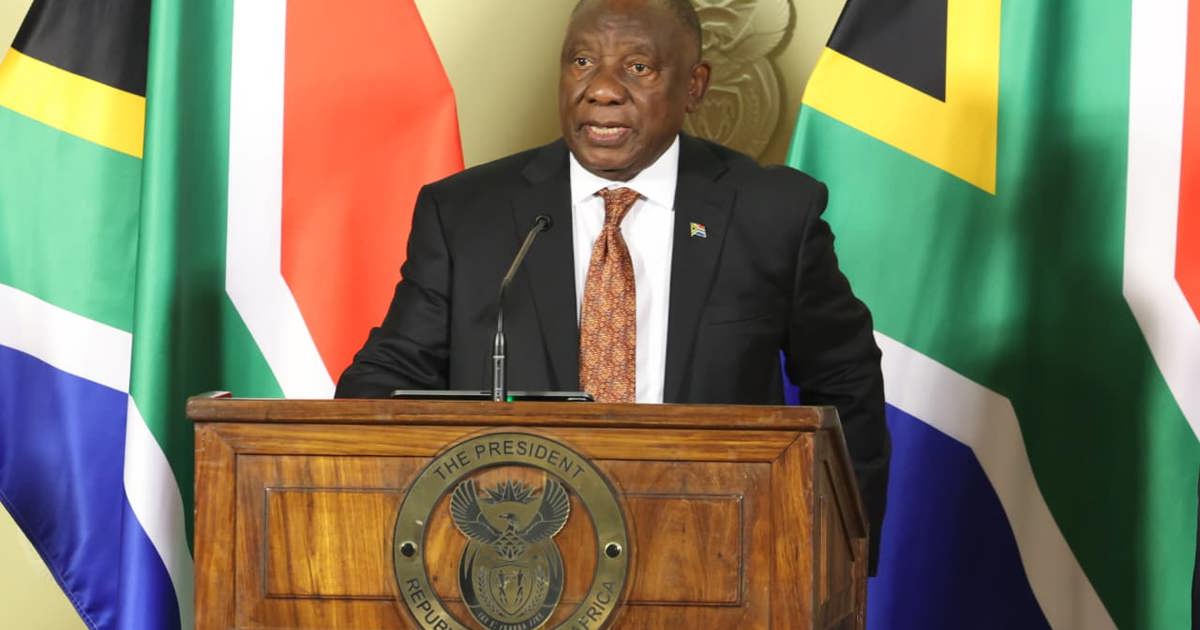 Ramaphosa warns cop attackers will face ‘full might of the law’ - EWN