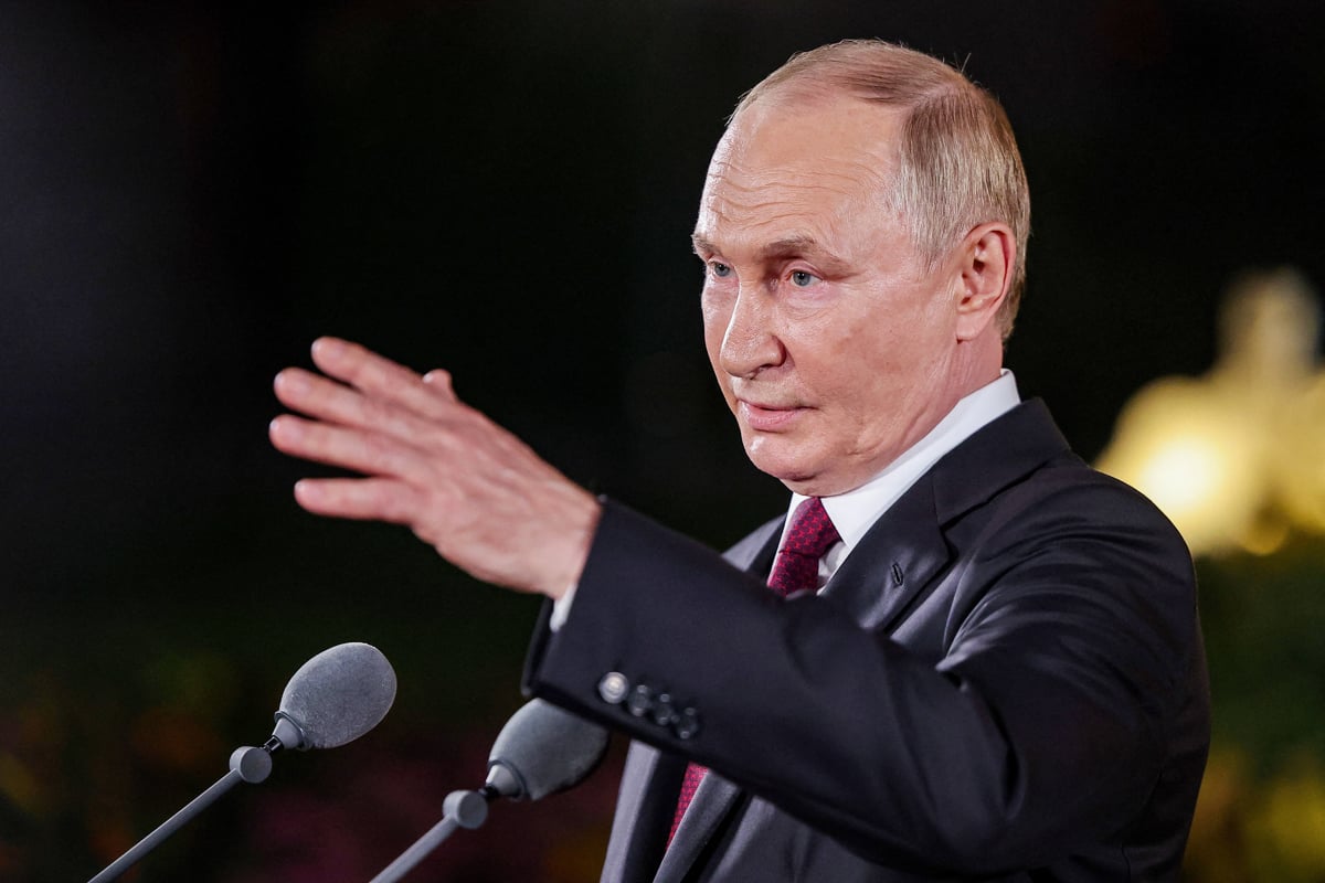 Putin says US sanctions 'serious' but won't significantly hit economy