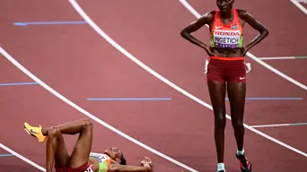 Kenya's Chebet wins 10,000m gold, suggests no tilt at world double Kenya's Chebet wins 10,000m gold, suggests no tilt at world double