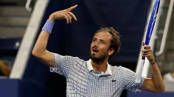 WATCH: Daniil Medvedev melts down at US Open while his wife walks off WATCH: Daniil Medvedev melts down at US Open while his wife walks off