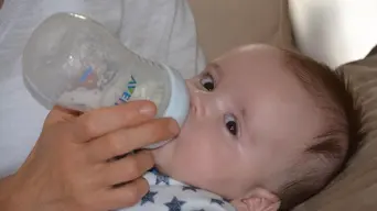 Baby product sales boom despite pressure on household incomes, declining birth rate - report Baby product sales boom despite pressure on household incomes, declining birth rate - report