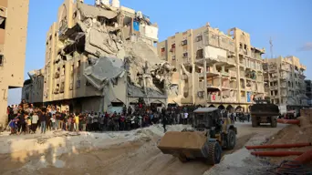 Israel and Hamas accuse each other of breaching Gaza truce amid strikes, clashes Israel and Hamas accuse each other of breaching Gaza truce amid strikes, clashes