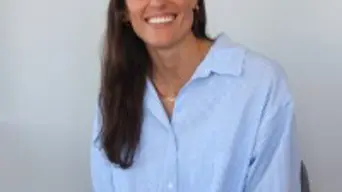 Cape Town entrepreneur turns global fashion waste into a fast-growing retail business Cape Town entrepreneur turns global fashion waste into a fast-growing retail business