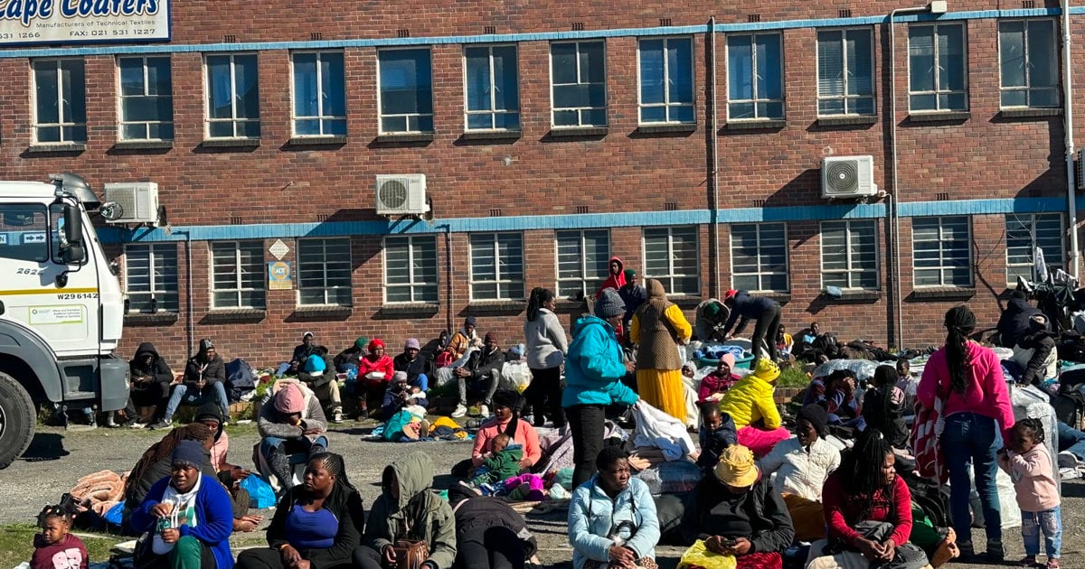Thousands await repatriation from Cape Town Centre following anti-illegal ...
