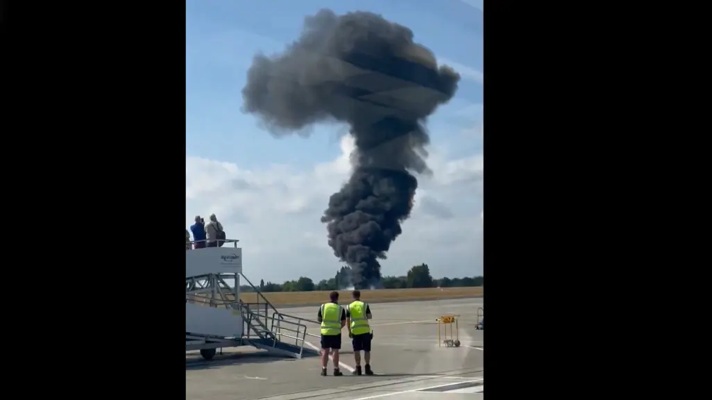 Airplane crashes and explodes seconds after take-off near London
