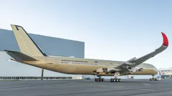 Qantas Airways makes history with 'Project Sunrise' jet capable of flying 22 hours non-stop Qantas Airways makes history with 'Project Sunrise' jet capable of flying 22 hours non-stop