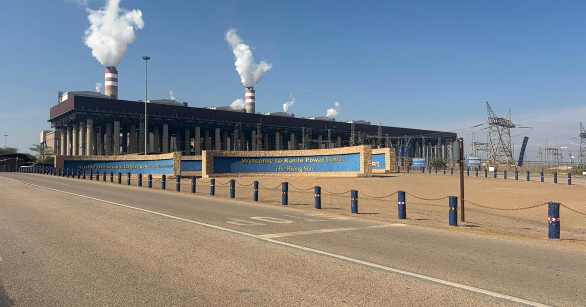 Ramaphosa tours Kusile Power Station since it reached full generating ...