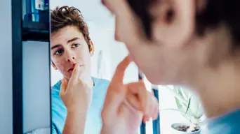 Dermatologists warn teens and parents about social media skincare risks Dermatologists warn teens and parents about social media skincare risks