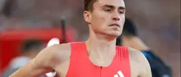 Josh Hoey breaks 800m indoor world record in Boston Josh Hoey breaks 800m indoor world record in Boston