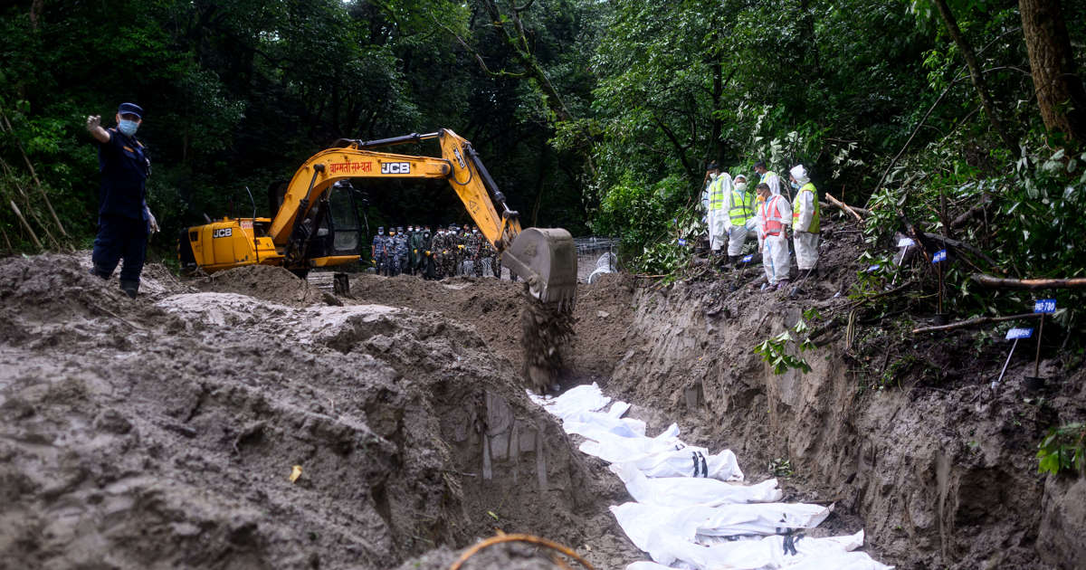 Funerals in Nepal for missing, a week after deadly floods