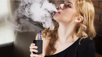 Smoke or vapour? Expert clarifies what vape users are inhaling into their bodies Smoke or vapour? Expert clarifies what vape users are inhaling into their bodies