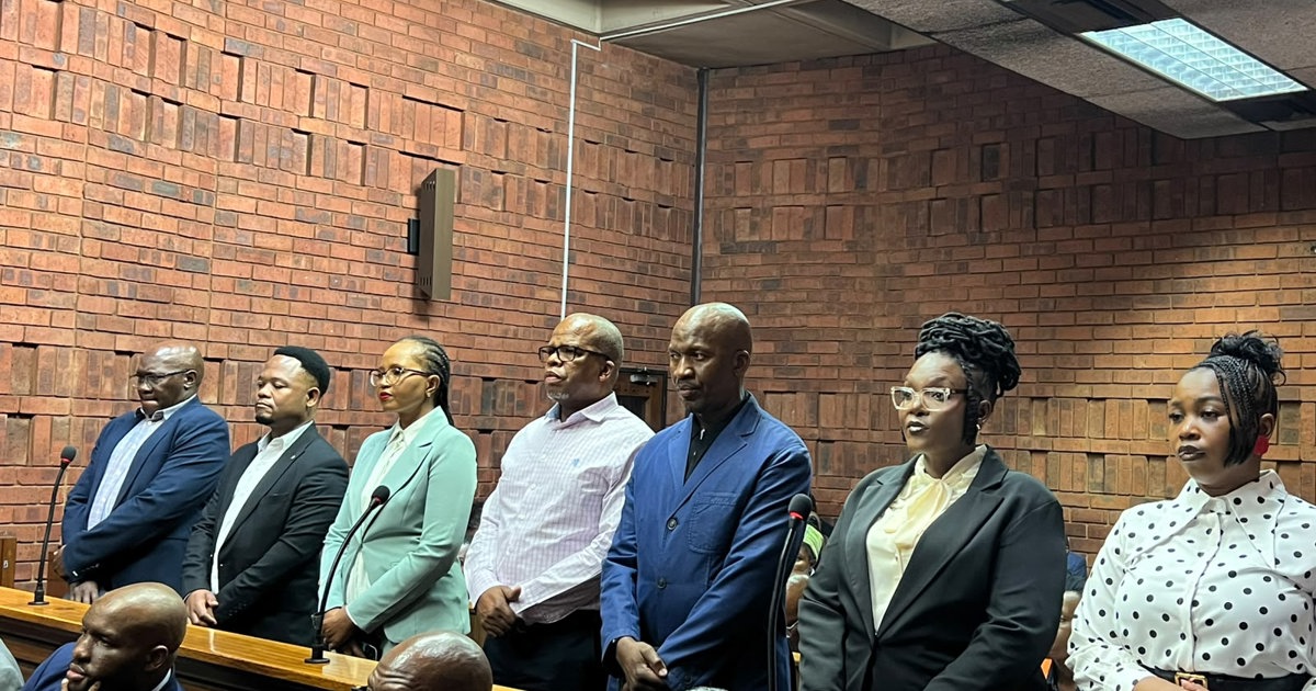 Calls for those behind withdrawn charges against Crime Intelligence officers to face law