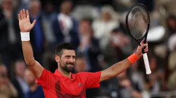 Heat triggers Melbourne chaos as Djokovic hits landmark, Osaka out Heat triggers Melbourne chaos as Djokovic hits landmark, Osaka out