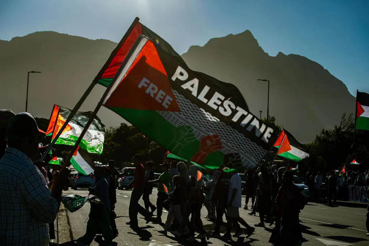 Shut it down for Gaza image from Cape Town on 3 October 2025. Picture: Kayleen Morgan/EWN Shut it down for Gaza image from Cape Town on 3 October 2025. Picture: Kayleen Morgan/EWN