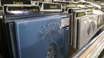 The Eagles’ Greatest Hits beats Michael Jackson’s ‘Thriller’ as best-selling album in US history The Eagles’ Greatest Hits beats Michael Jackson’s ‘Thriller’ as best-selling album in US history