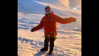 Teen cancer survivor fulfils dream of standing at bottom of the world Teen cancer survivor fulfils dream of standing at bottom of the world