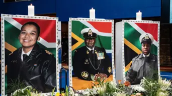 SA Navy honours three naval officers who died during a vertical transfer exercise off the coast of Kommetjie SA Navy honours three naval officers who died during a vertical transfer exercise off the coast of Kommetjie
