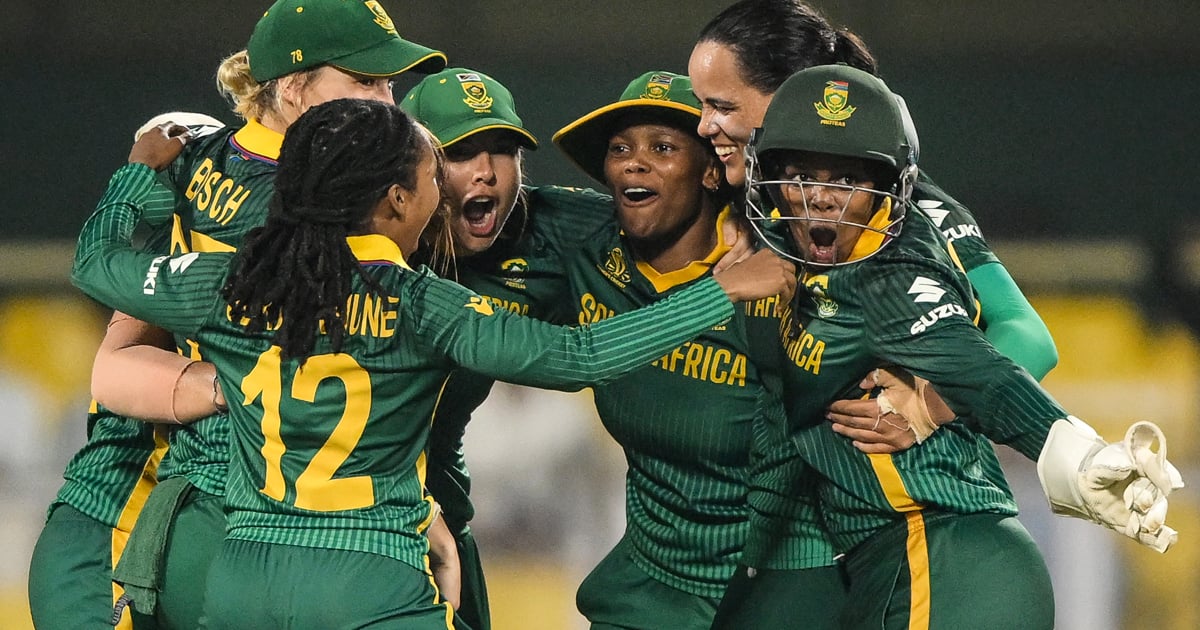 Wolvaardt-inspired South Africa crush England to reach Women's World Cup final