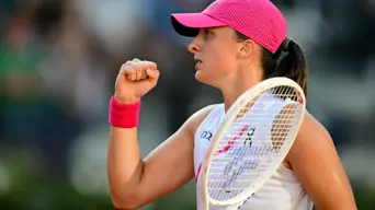 Swiatek to play maiden grass-court final against top seed Pegula Swiatek to play maiden grass-court final against top seed Pegula