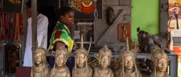 Nigeria's bronze artists cling to centuries-old techniques Nigeria's bronze artists cling to centuries-old techniques