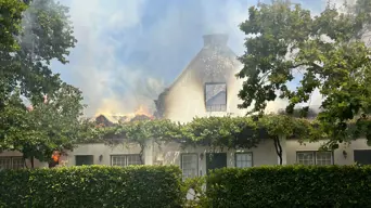 Drakenstein fire crews respond to blaze at Laborie Estate Drakenstein fire crews respond to blaze at Laborie Estate