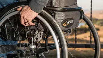 Local who travelled from Joburg to CT in his wheelchair says journey wasn’t easy Local who travelled from Joburg to CT in his wheelchair says journey wasn’t easy