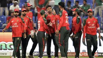 Sri Lanka cruise to six-wicket win over Bangladesh in Asia Cup T20 Sri Lanka cruise to six-wicket win over Bangladesh in Asia Cup T20