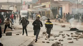 Ekurhuleni Mayor suspends fixed electricity fee of R126 after violent Thembisa protest Ekurhuleni Mayor suspends fixed electricity fee of R126 after violent Thembisa protest