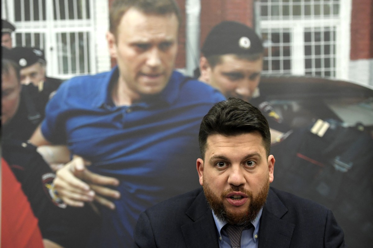 'We will not give up,' says Navalny ally Leonid Volkov after attack - Vimarsana News