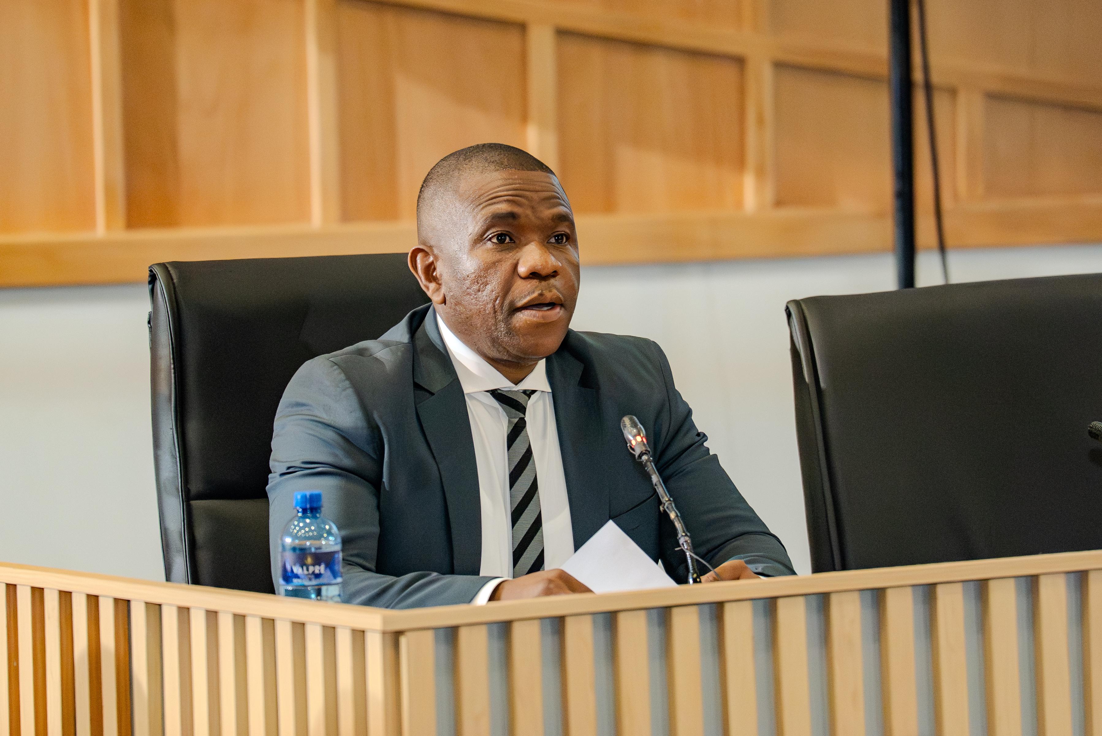 Police Commissioner Accuses Minister Mchunu of Leaking Classified Information to Civilian at Madlanga Commission